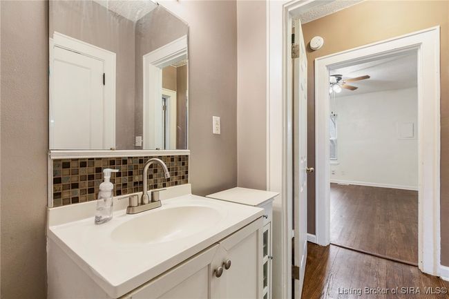 127 New Albany St, Home with 3 bedrooms, 2 bathrooms and null parking in Sellersburg IN | Image 33