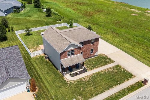 10009 Patriot Dr, Breese, IL, 62230-3698 | Card Image