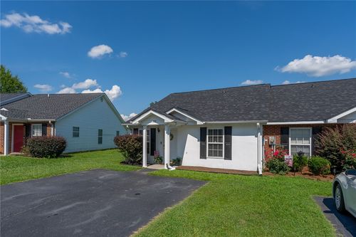 108 Pender Row Cir, Ninety Six, SC, 29666-1524 | Card Image