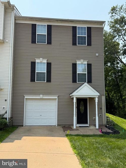 61-2373 Walnut Bottom Rd, YORK, PA, 17408-9404 | Card Image