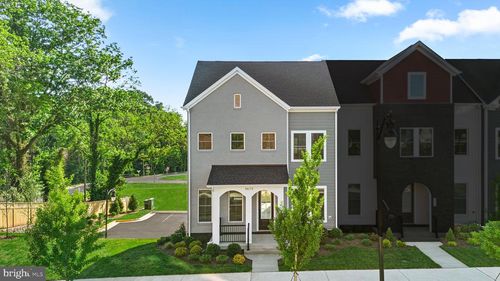 9615 Grant Ave, Manassas, VA, 20110-5607 | Card Image