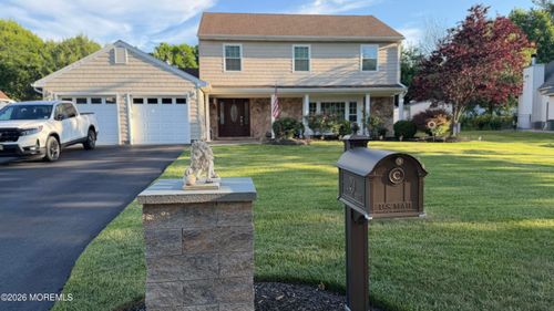 20 Bayberry Dr, Holmdel, NJ, 07733-1040 | Card Image