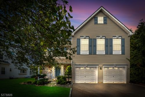 19 Craft Farm Dr, Bridgewater, NJ, 08807-5586 | Card Image