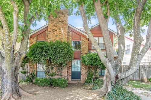 152 High Pointe Ln, Cedar Hill, TX, 75104-5108 | Card Image