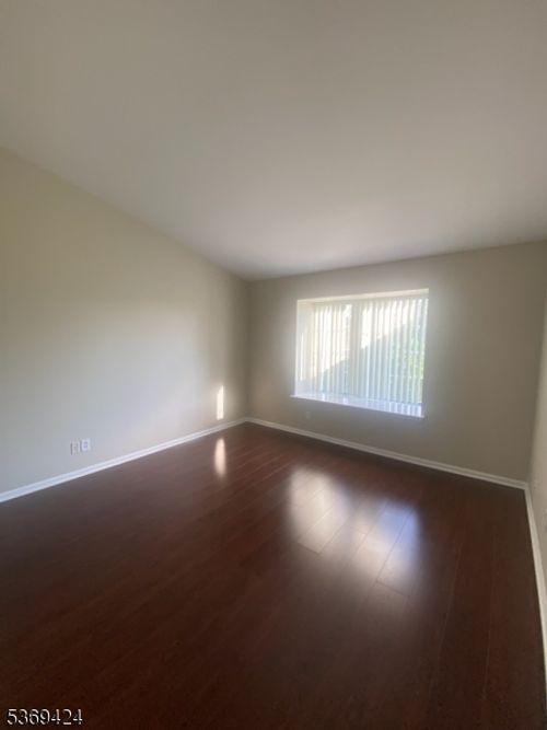 18 Spruce Ct, Bedminster, NJ, 07921-1630 | Card Image