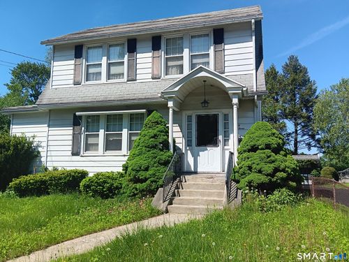 63 Robert St, Waterbury, CT, 06710-1125 | Card Image