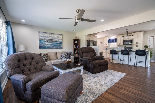703 Brenda Ave, House other with 3 bedrooms, 2 bathrooms and null parking in Loretto TN | Image 4
