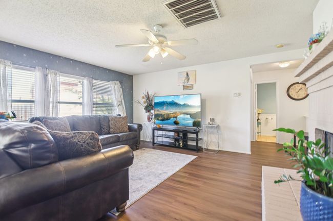 5229 Cedar View Ct, House other with 4 bedrooms, 3 bathrooms and null parking in Watauga TX | Image 9