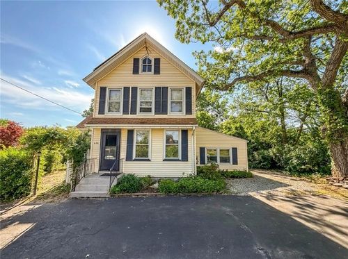 636 Holmdel Rd, Hazlet, NJ, 07730-1307 | Card Image