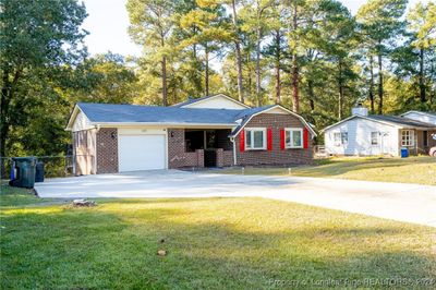 122 S Ingleside Drive, House other with 3 bedrooms, 2 bathrooms and null parking in Fayetteville NC | Image 2