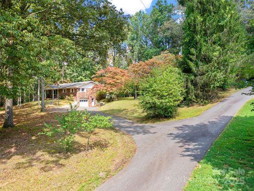 631 Macedonia Rd, Asheville, NC, 28804-9649 | Card Image
