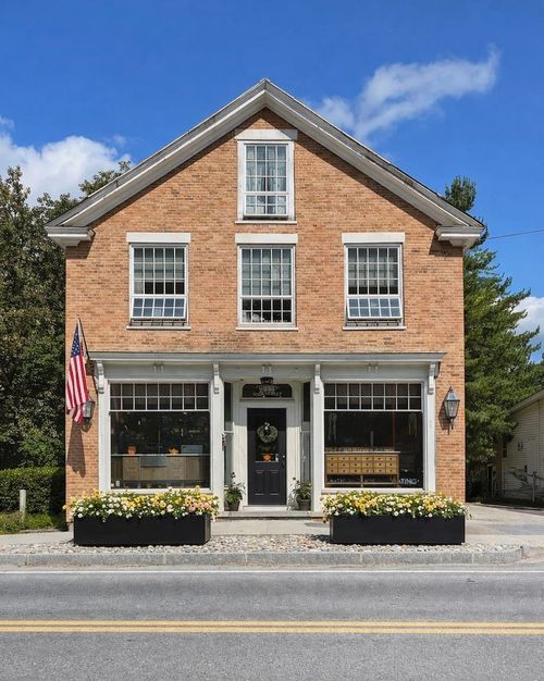 5081 Main St, Manchestr Ctr, VT, 05255-9771 | Card Image