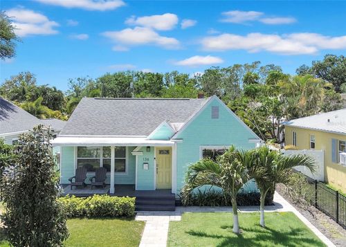 136 30th Ave N, ST PETERSBURG, FL, 33704-2911 | Card Image