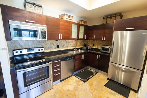 apt-404-3250 Grand Ave, Miami, FL, 33133-5034 | Card Image