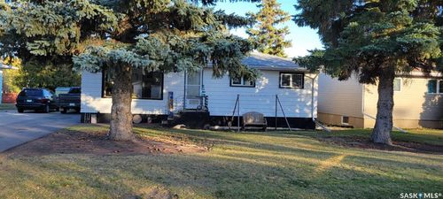 1514 96 St, Tisdale, SK, S0E1T0 | Card Image