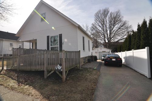 609 17th Avenue, Monroe, WI, 53566 | Card Image