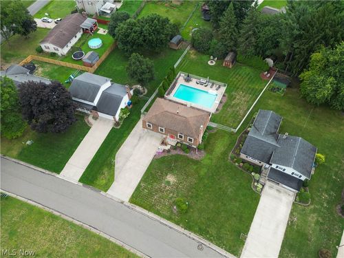 1619 Reed St, Canal Fulton, OH, 44614-9320 | Card Image