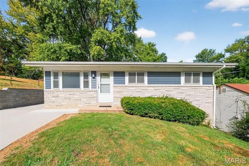 903 Arline Ave, Ferguson, MO, 63135-3103 | Card Image