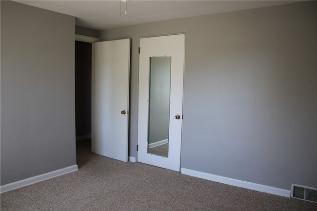 217 S Shady Ave, Condo with 3 bedrooms, 1 bathrooms and 1 parking in Houston PA | Image 13