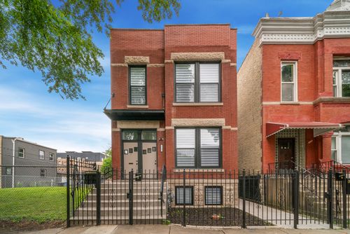2-1137 N Francisco Ave, CHICAGO, IL, 60622-2713 | Card Image