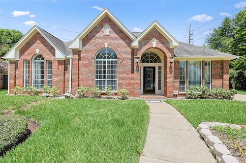1531 Alderwood Dr, Sugar Land, TX, 77479-6020 | Card Image