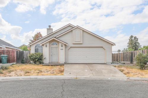 8274 Golden Park Ct, Sacramento, CA, 95828-6722 | Card Image
