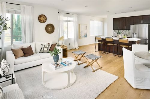 108-5552 Coral Dr, Hawthorne, CA, 90250-5874 | Card Image
