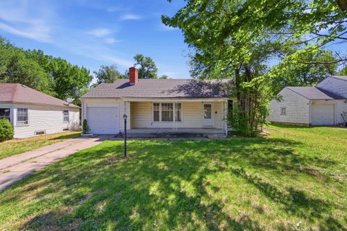 642 Sylvan Ln, Wichita, KS, 67218-2536 | Card Image