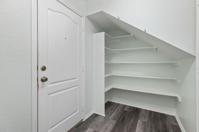 View of pantry | Image 18