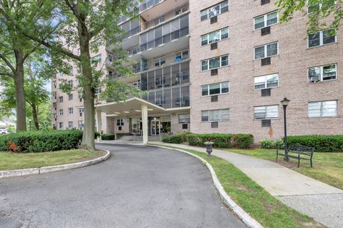 unit-5d-25 Cartright St, Bridgeport, CT, 06604-2018 | Card Image