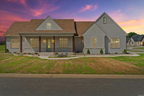 1806 Secretariat Way, Searcy, AR, 72143-5226 | Card Image