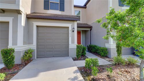 31632 Blue Passing Loop, Wesley Chapel, FL, 33545-5275 | Card Image