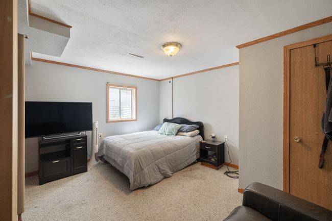 6923 Northview Dr, Home with 3 bedrooms, 3 bathrooms and null parking in Urbandale IA | Image 14