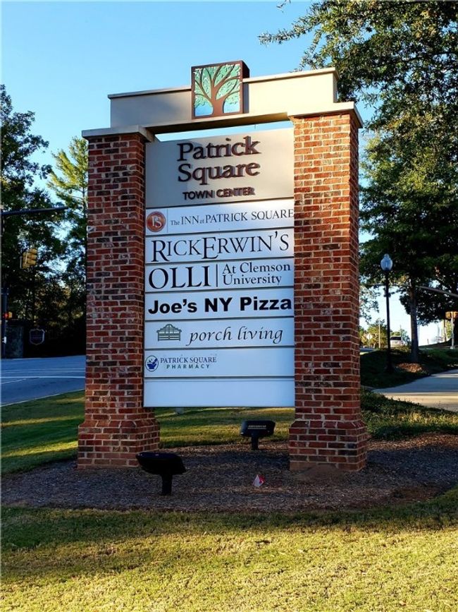 Town Center Businesses | Image 25