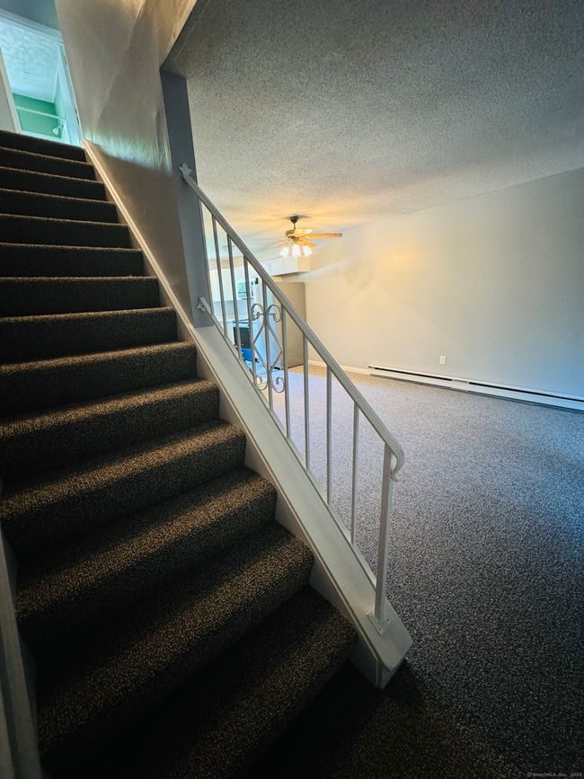 44 - 44 Athol St, Condo with 2 bedrooms, 2 bathrooms and null parking in Killingly CT | Image 4