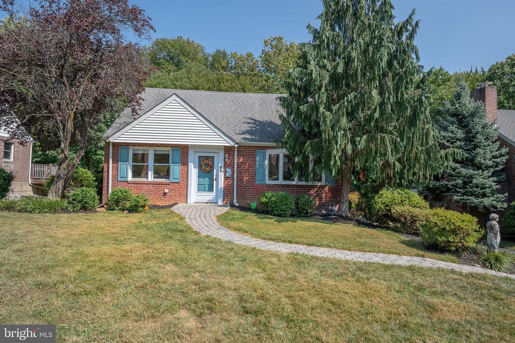 Rodmor Rd, Havertown, PA 19083
