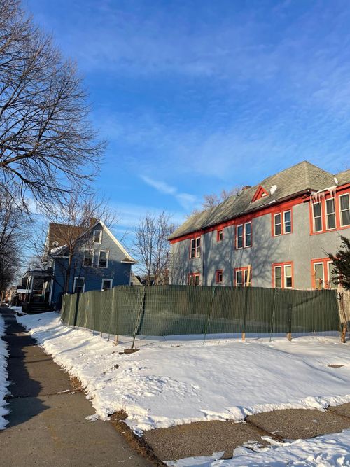 679 Charles Ave, Saint Paul, MN, 55104-2717 | Card Image