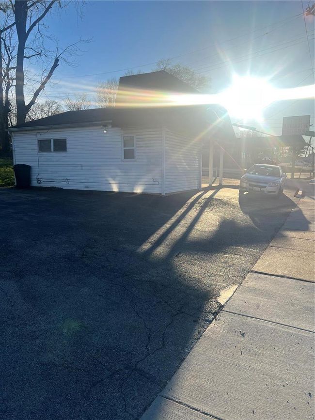 8420 Airport Rd, Home with 0 bedrooms, 0 bathrooms and null parking in Berkeley MO | Image 33