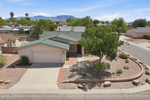 8470 N Star Grass Dr, Tucson, AZ, 85742-4149 | Card Image