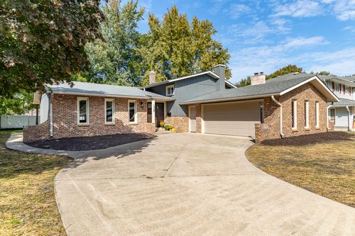 1325 Azalea Dr, Munster, IN, 46321-3707 | Card Image