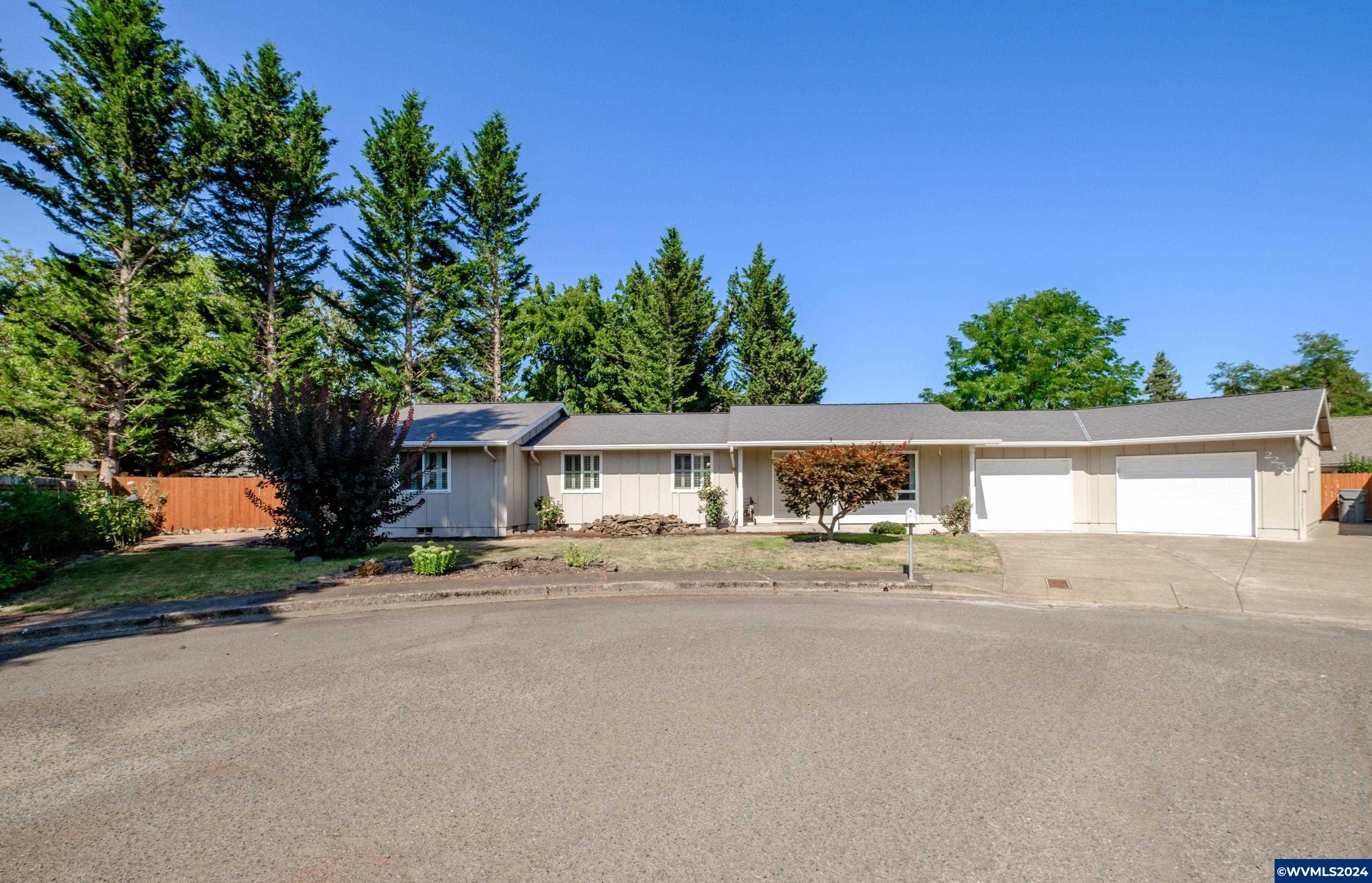 Kalmia St, Sweet Home, OR 97386