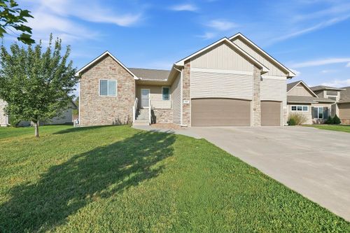 965 N Cedar Brook Cir, Mulvane, KS, 67110 | Card Image