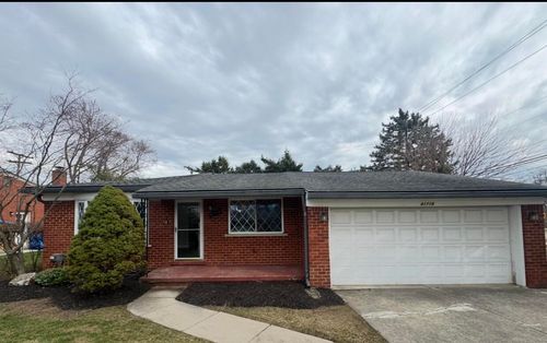 41718 Mae Wood Dr, Sterling Heights, MI, 48313-2568 | Card Image