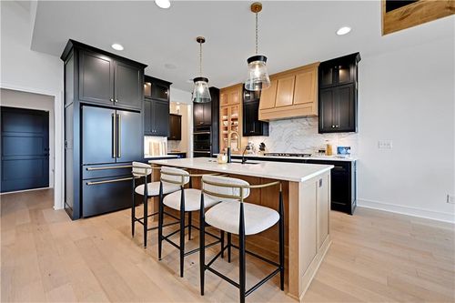 24991 W 98th Pl, Lenexa, KS, 66227-7393 | Card Image