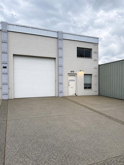 b-666 Sumas St, Victoria, BC, V8T4S6 | Card Image