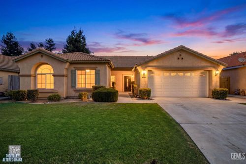 12008 Sandy River Court, Bakersfield, CA, 93311 | Card Image