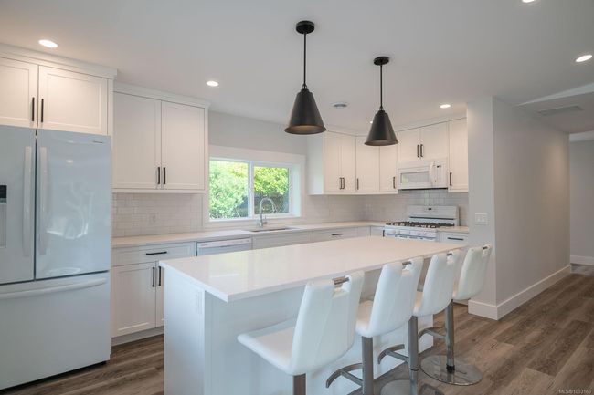 5843 Strathcona St, House other with 5 bedrooms, 3 bathrooms and 4 parking in Port Alberni BC | Image 7