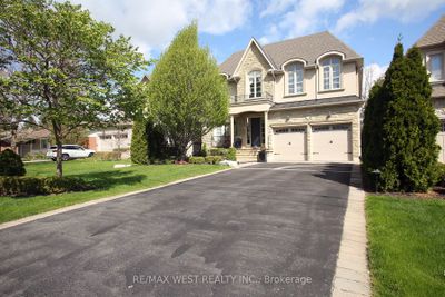 32 Birch Ave, House other with 4 bedrooms, 4 bathrooms and 8 parking in Richmond Hill ON | Image 2