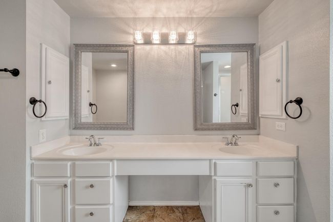 Full bath with double vanity | Image 22