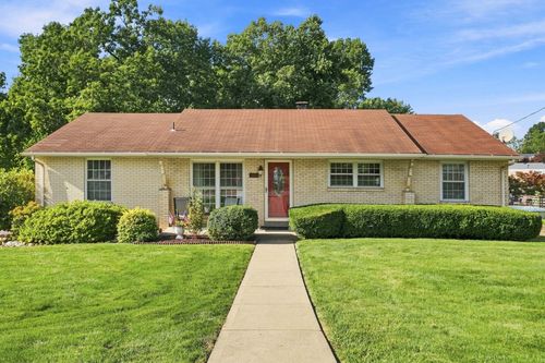 105 Louis Ct, Mc Kees Rocks, PA, 15136-2041 | Card Image